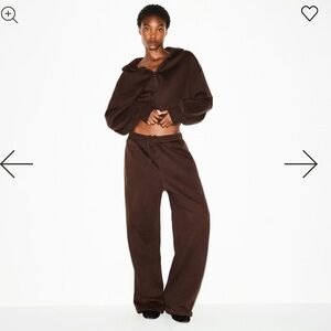 NWT Boyfriend fleece espresso set